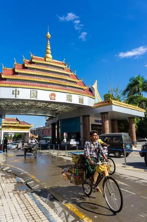 中缅边境风云再起,南部战区实战化演训捍卫国家主权