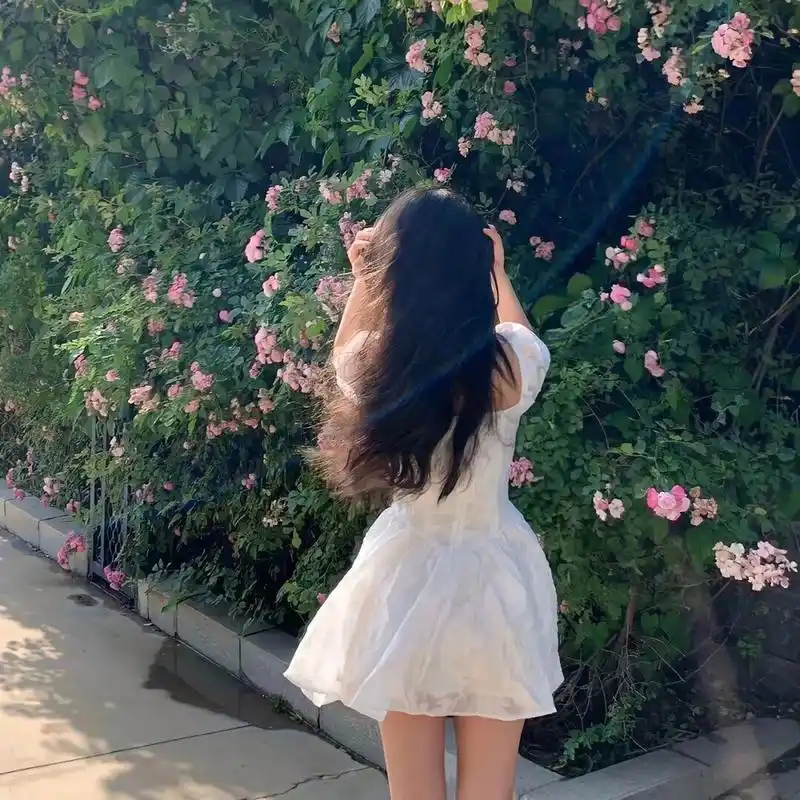 温柔风女生背部头像93
