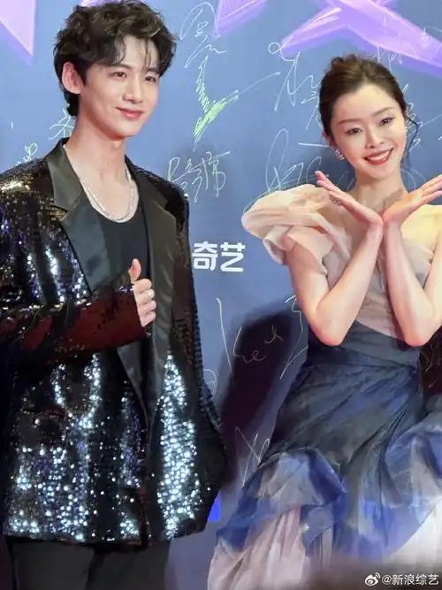 白敬亭宋轶尖叫之夜同框##白敬亭宋轶尖叫之夜红毯合体##白敬亭宋篌