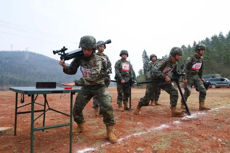 直击武警第二机动总队火力分队尖兵比武