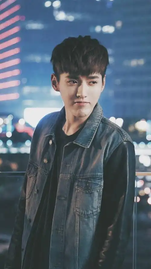 90后的几大小鲜肉明星在娱乐圈他们的流量最大了最帅了