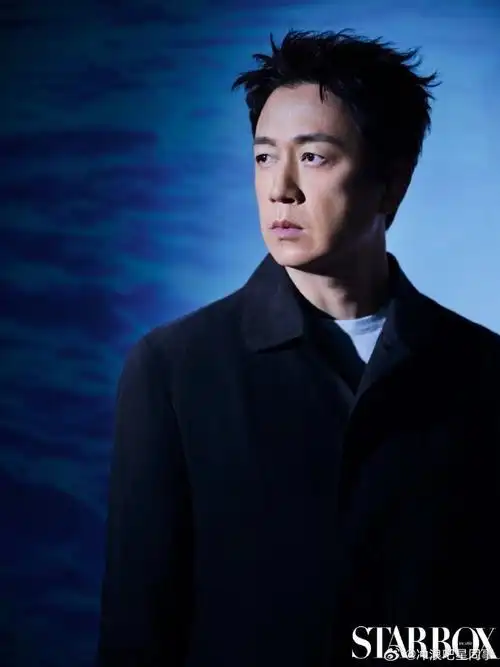 关注@冲浪吧星同事带双话题转发微博,说出对@潘粤明的祝福,12月20日