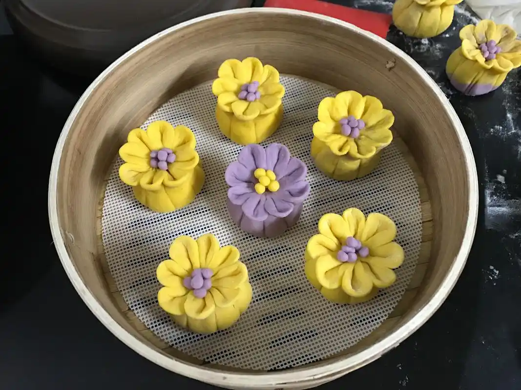 掌握2个小技巧,做出的包子松软又光滑,花样包子随你在家做