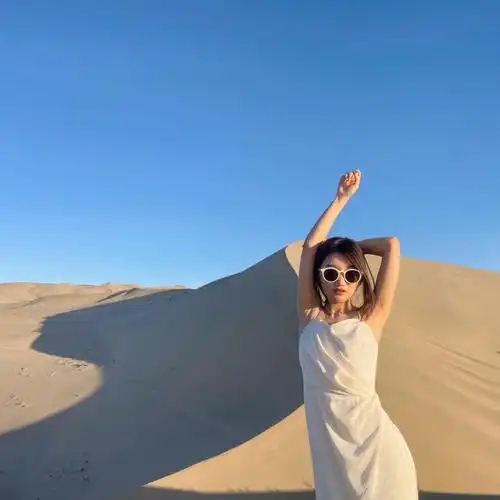 敦煌月牙泉鸣沙山穿搭分享!