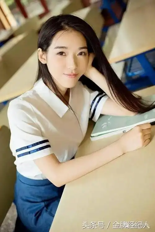 而在对待工作上,宁心是个典型的狮子座上升处女座