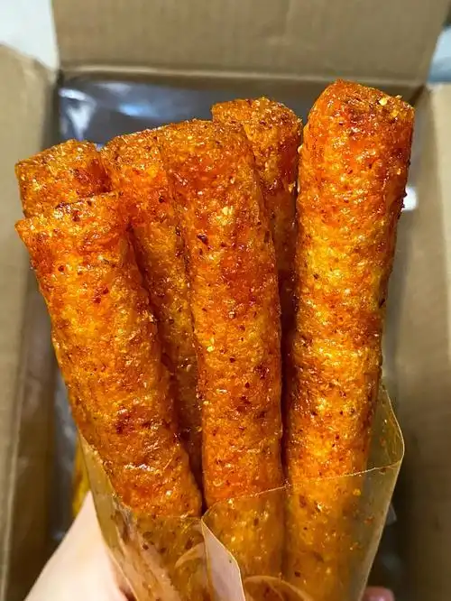 在村头小卖部才吃过的辣条