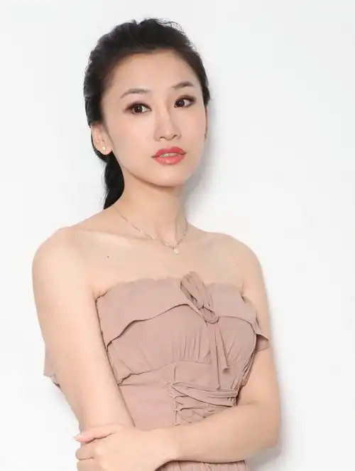 中国内地女演员朱子岩