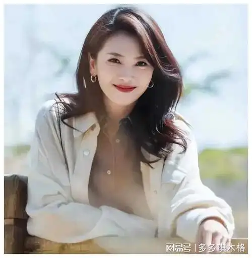 这场刘涛与王自健的公主抱事件细节之争不仅仅是一场娱乐圈的小插曲