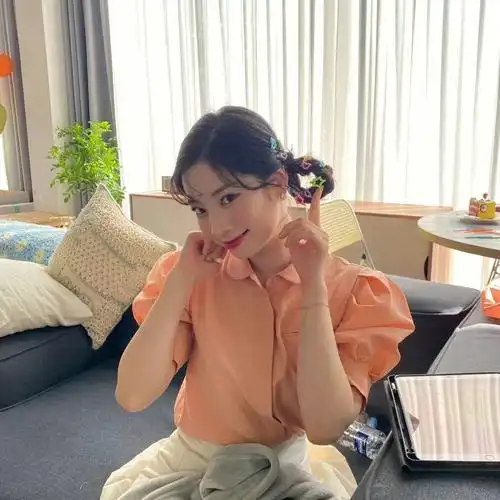 金多贤春夏感豆腐头像