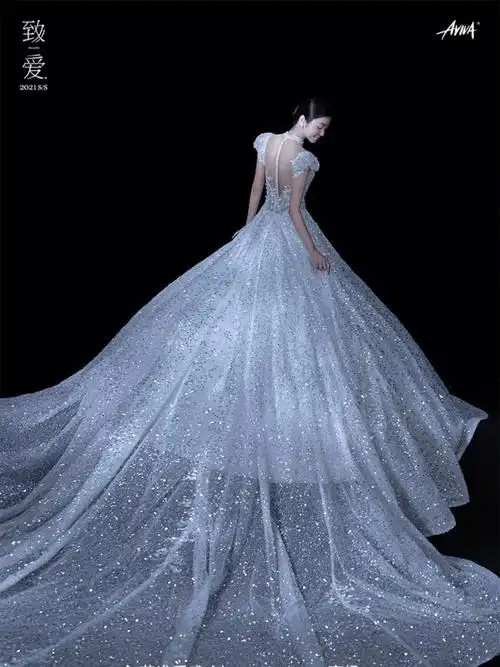 银河系婚纱照将整个星空披在身上