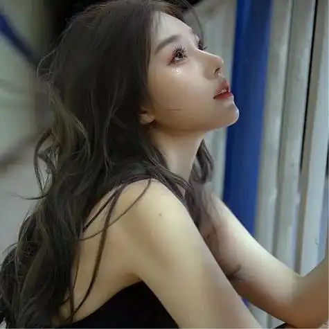 伤感头像图片212张精选 高清好看的emo伤感头像_微信头像_头像屋