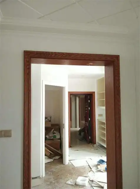 门套是木工做还是买门时定制