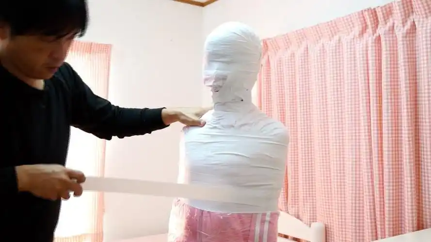 滴溜溜地初中生01