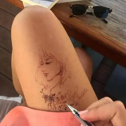 喜欢在大腿画画的女孩