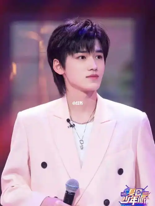 standupmonday70宋亚轩骨头拼接锁骨链