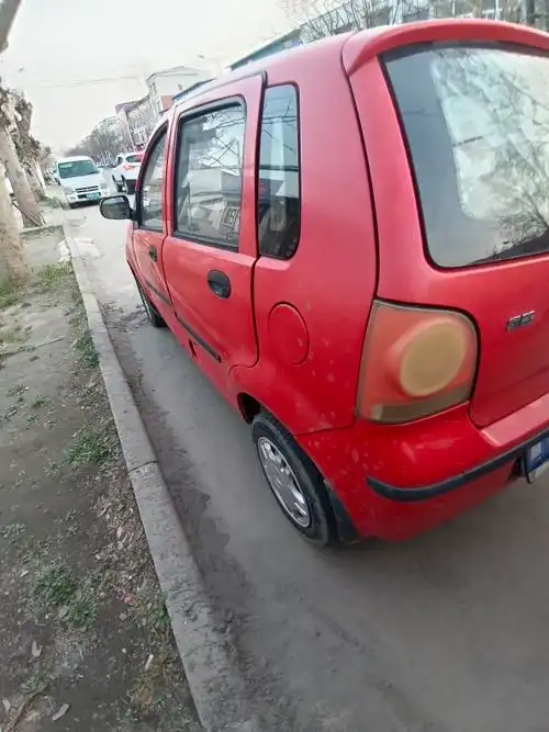 处理老年代步车两缸汽油代步车