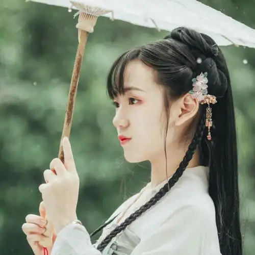 真人古风女头像图片