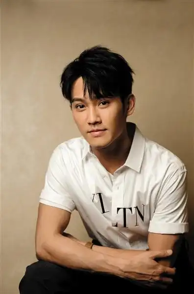 赵雅芝儿子曝进娱乐圈受父母影响 但未动用关系帮忙