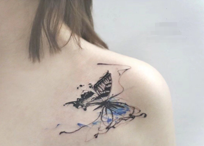 2021最新肩部纹身图集女适合女性的肩部优美纹身7