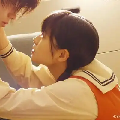 邻座的怪同学情头苏打 菅田将晖情头土屋太凤情头