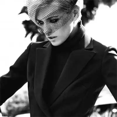 高傲妩媚女生头像气质欧美真人图片