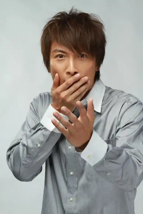 组图:《恋爱三万英尺》方力申"萌"相百出_高清图集_新浪网