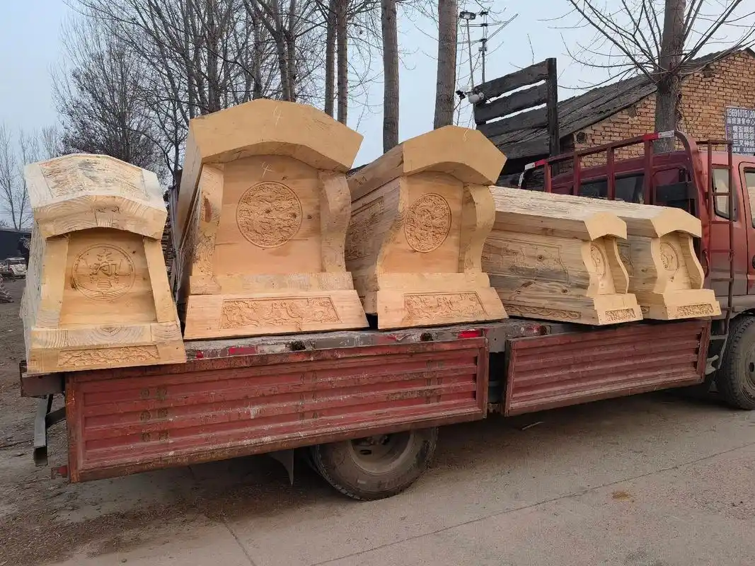 没货了,棺材批发零售,还有7个12公分雕刻,3个柏木带栏杆1 - 抖音