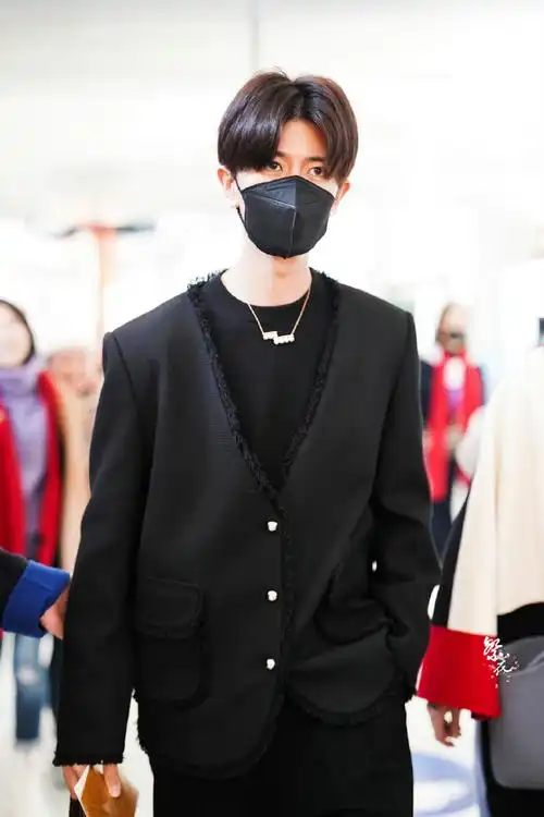 任嘉伦巴黎时装周##任嘉伦