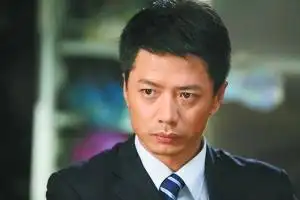 《大时代》段奕宏版陈顶天:陷在自己理想里