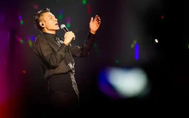 刘德华2024内地巡回演唱会,震撼来袭!