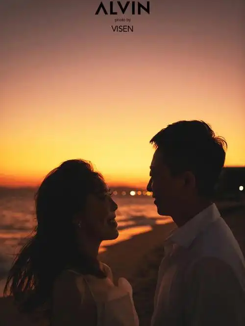 黄昏舒缓的海边98气氛微醺爱意弥漫的浪潮在纱裙蹁跹时盛放光影浪漫