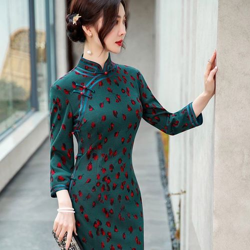 2022年新款澳毛旗袍手工秋季长款长袖袖年轻漂亮日常可穿素雅绿色