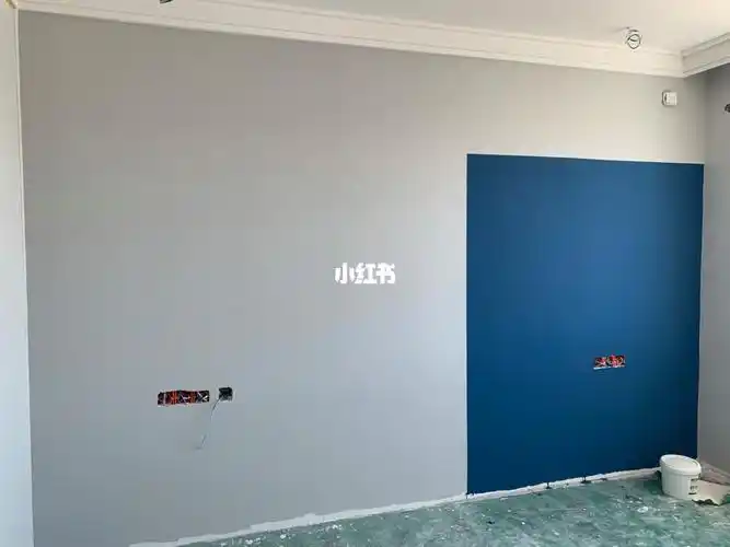 主卧背景墙用立邦漆 太空漫步 布里斯托蓝 照着老张姑娘家的配色好