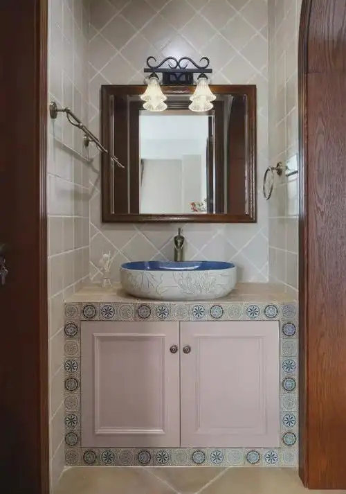 洗手台别再买成品了,这样用砖砌一个,省钱又耐用!