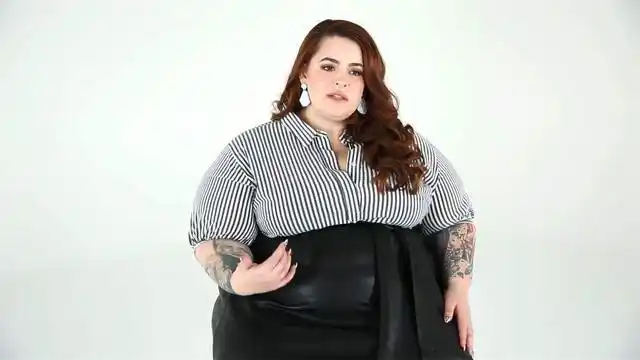 全球最胖500斤女模特,脱下外套的瞬间,全场男士为之沸腾_腾讯新闻