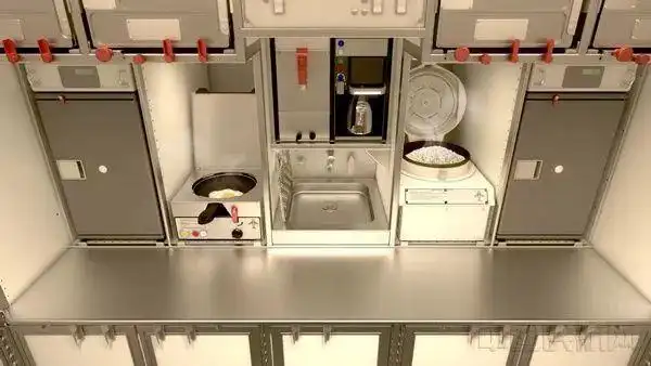 你只看到了飞机餐难吃 却见不到飞机厨房里的神操作