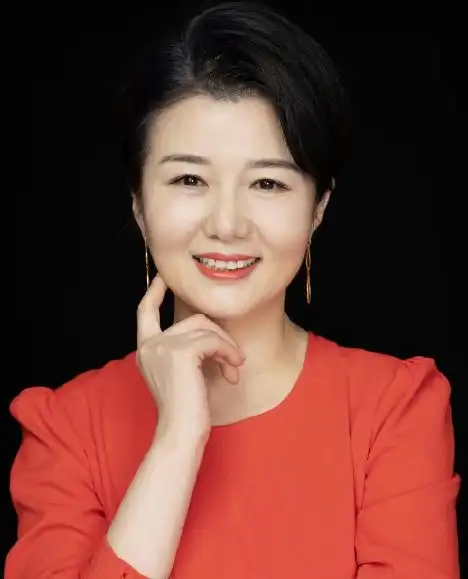 郑卫莉二婚嫁给杜志国,丈夫被传出轨,她视继子杜淳为亲生骨肉