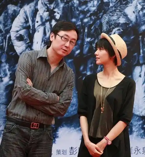 "女主持人胡蝶:导演老公比她大12岁,如今生活怎么样_婚姻_陆川_女性