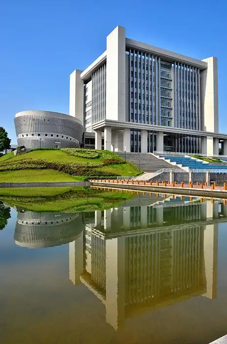 中国人民解放军国防科技大学