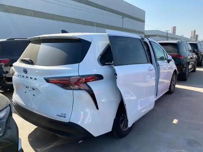 丰田塞纳多少钱丰田sienna2021款报价