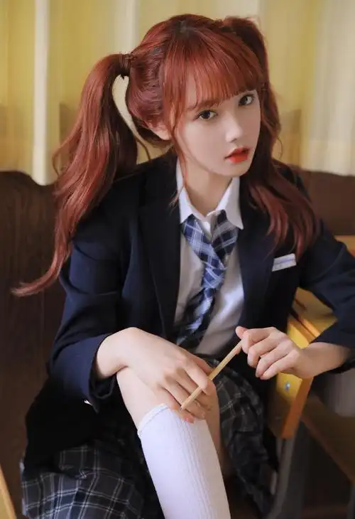 snh48宋昕冉jk制服双马尾甜美教室写真