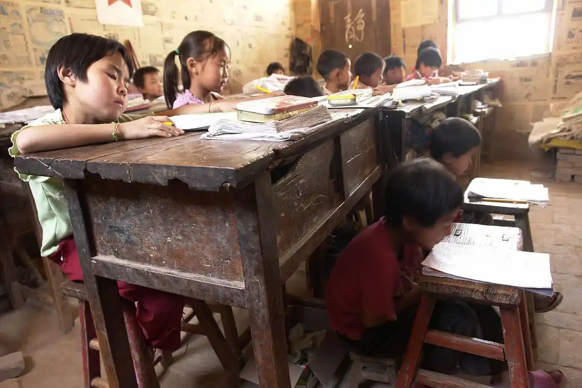 中国现阶段教育的主要问题和矛盾