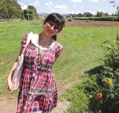 孟非15岁女儿孟星亚曝光:穿花裙漂亮乖巧(图)