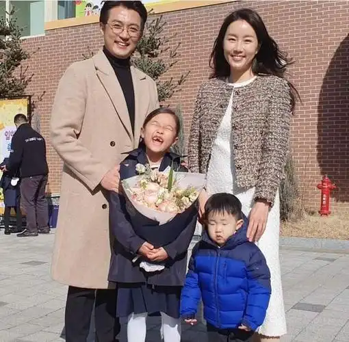 初代韩剧男主颜值今昔对比有人一脸褶子优雅老去有人越活越帅