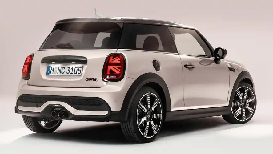 新车|新款mini亮相 小胡子腊肠嘴_搜狐汽车_搜狐网