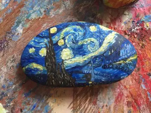 《星空》石头画作品,耗费5小时.