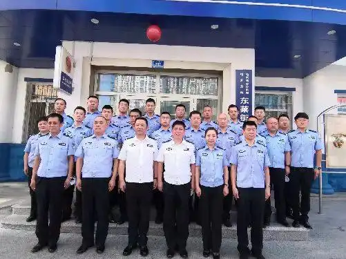 哈尔滨市公安局航运分局组织全体民警走进道外区东莱街派出所开展参观