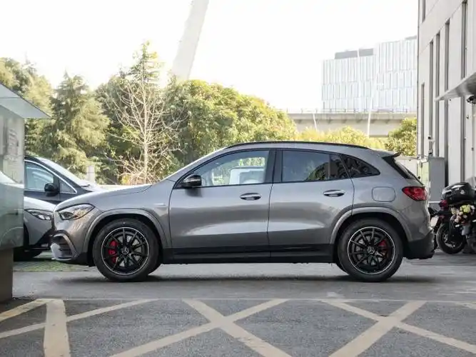 珠海奔驰glaamg火热促销特价3598万数量有限