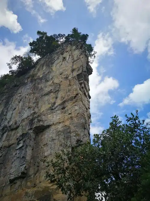 这是横看像刀,竖看独峰的仙宇峰