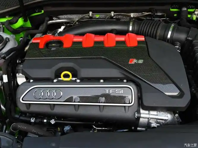 搭载五缸发动机全新奥迪rs3谍照曝光